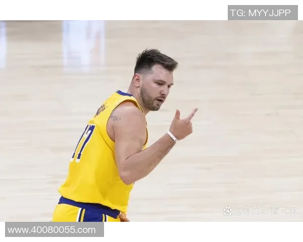 东契奇赛后采访爆金句,引全场大笑 东契奇赛后采访爆金句,引全场大笑