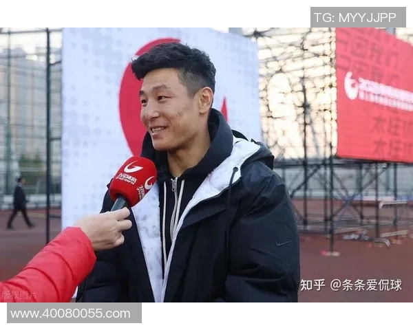 武磊与教练发生激烈争执冲突升级 双方矛盾引发广泛关注